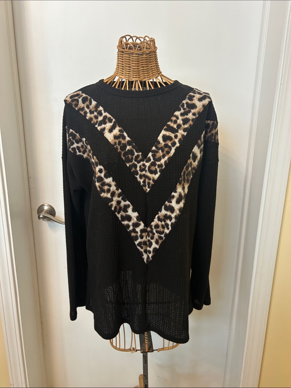 Black Leopard Chevron Pullover Sweatshirt